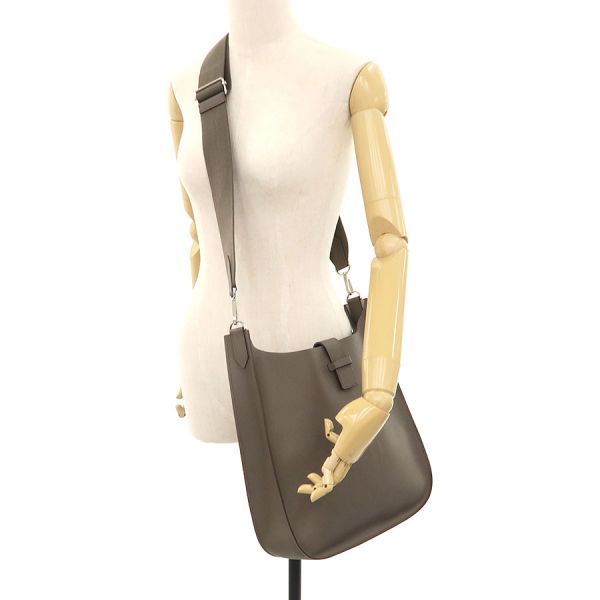 Hermes Evelyne 33 Series