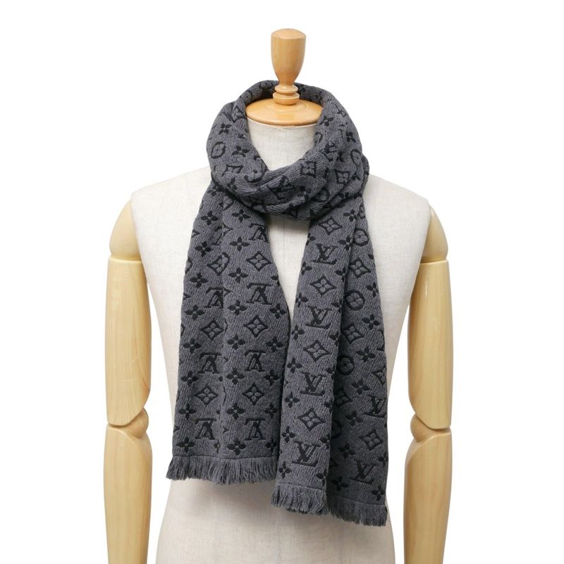 Louis Vuitton Monogram Classic Shawl Scarf Wool Fringe