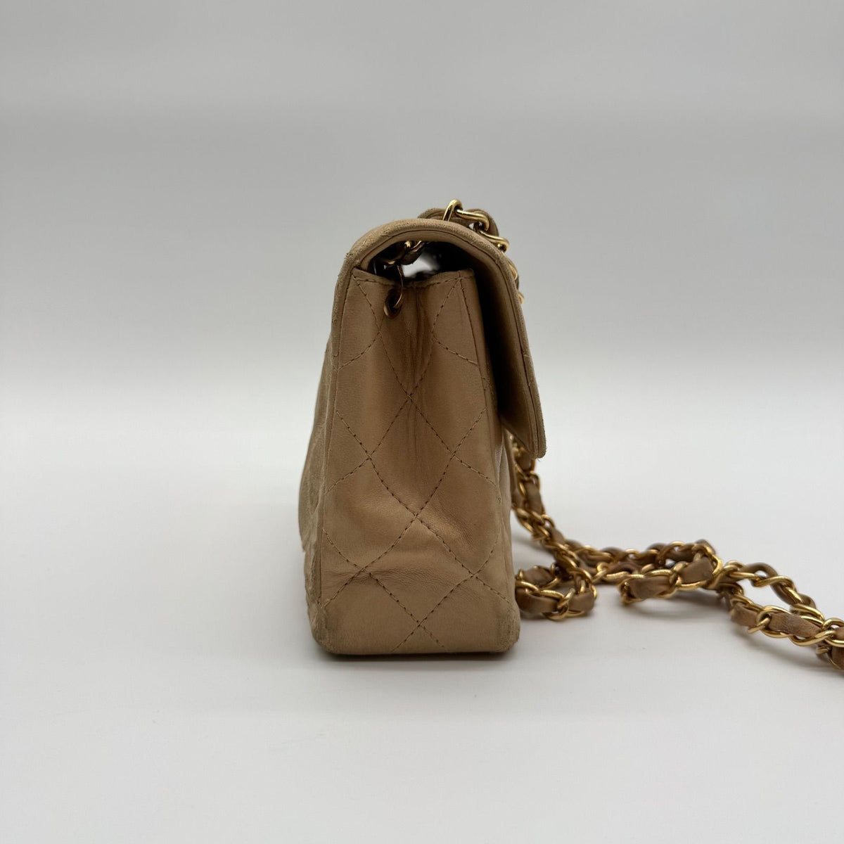 Chanel Large Shoulder Bag Mini Quilted CC Logo Turnlock — view 4