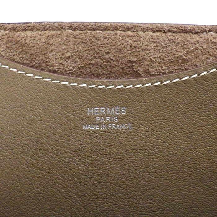 Hermes Handbag in the Loop 18 Etoupe Taurillon Clemence Swift