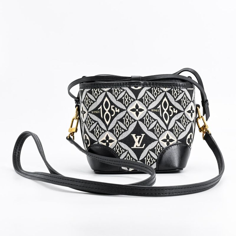 Louis Vuitton Shoulder Bag Noe Purse
