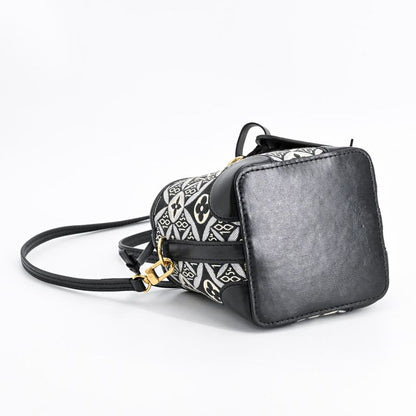 Louis Vuitton Shoulder Bag Noe Purse