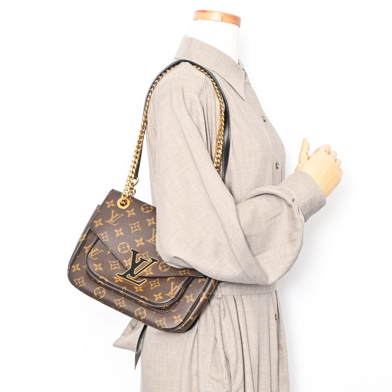 Louis Vuitton Shoulder Bag Passi