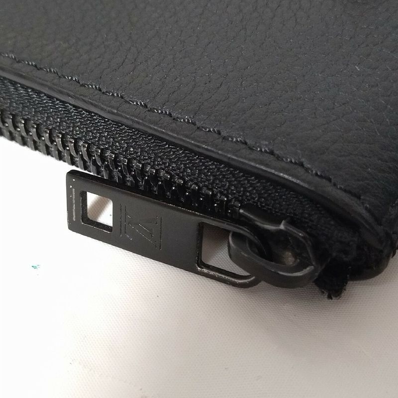 Louis Vuitton Aerogram Pochette Ipad Clutch