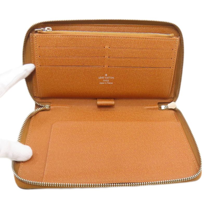 Louis Vuitton Zippy Organizer Wallet Epi