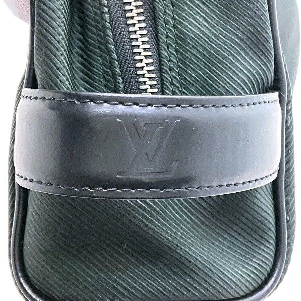 Louis Vuitton Taiga Parana Clutch