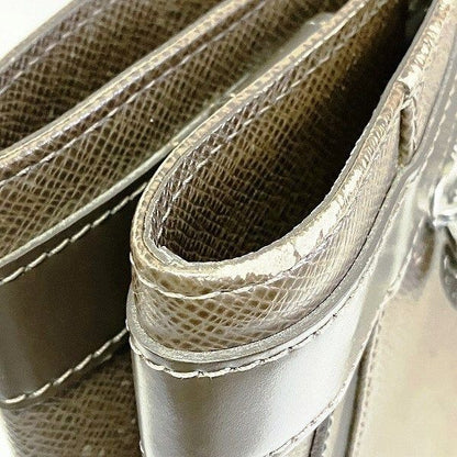 Louis Vuitton Taiga Kasbek GM Tote