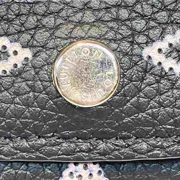 Louis Vuitton Monogram Mahina Envelope Carte de Visit Card Case