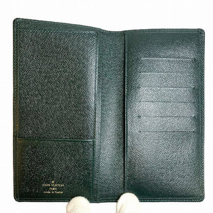 Louis Vuitton Taiga Porte Billets Carte Cles Wallet