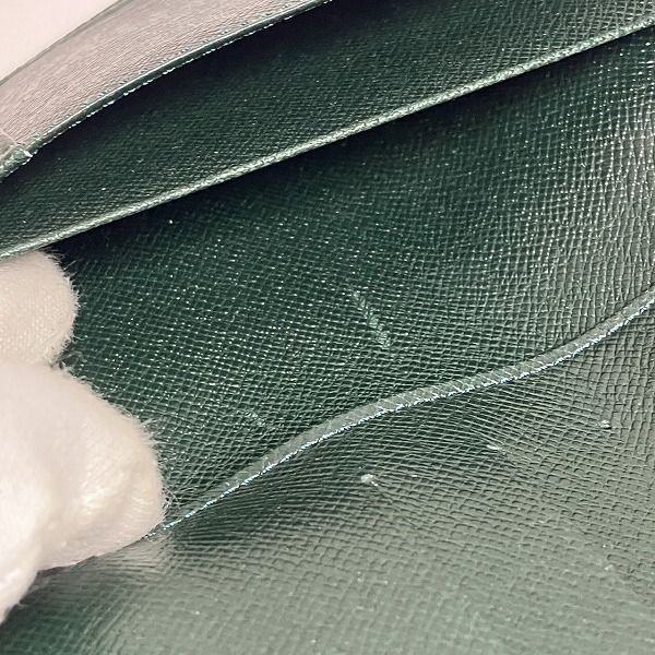 Louis Vuitton Taiga Porte Billets Carte Cles Wallet