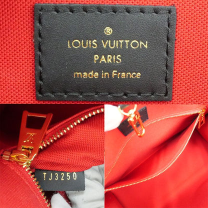 Louis Vuitton Monogram Giant on the Go MM Tote