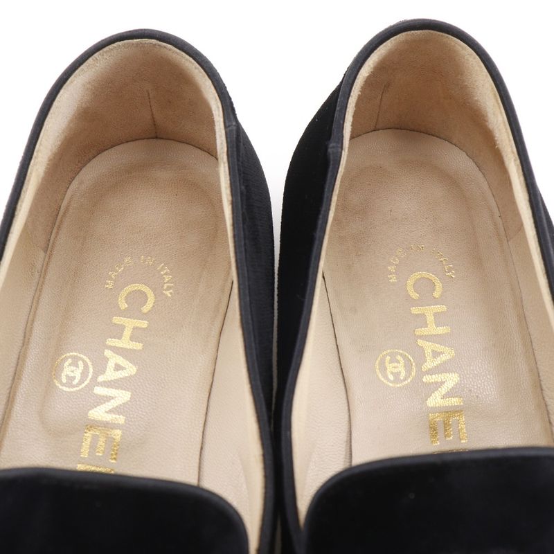 Chanel CC Logo Opera Shoes Velvet Black Loafers
