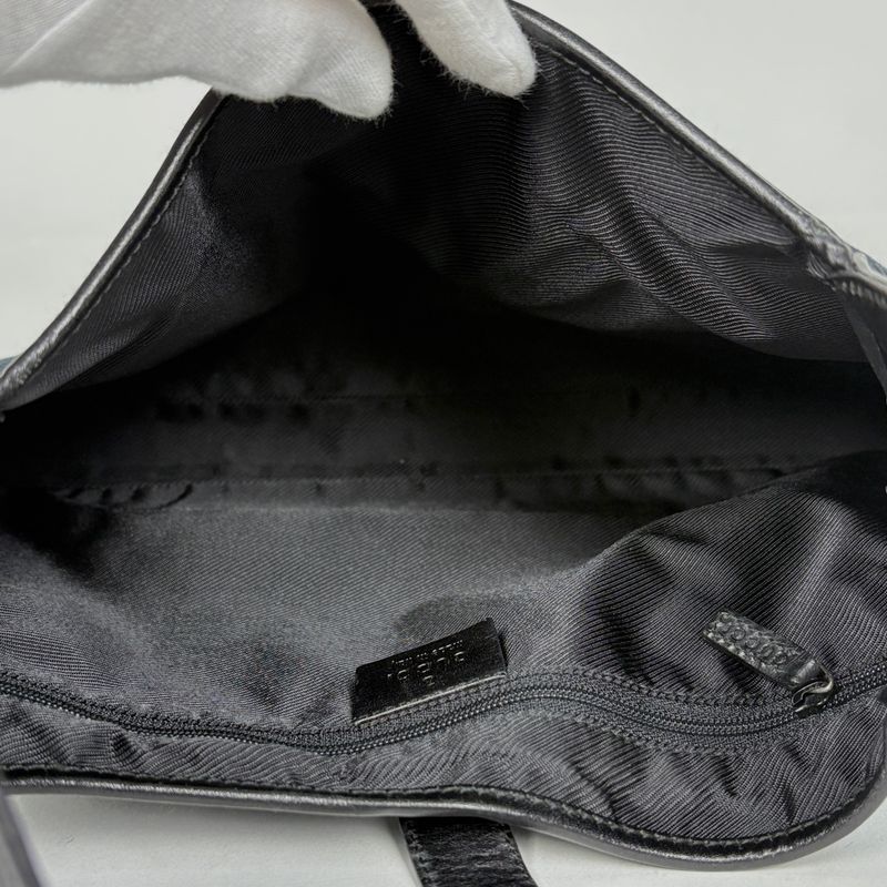Gucci Jackie Line Shoulder Bag GG Canvas Black