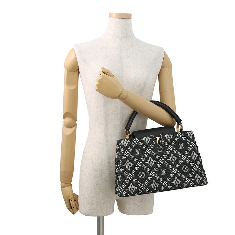 Louis Vuitton Handbag Calf Leather Capucines MM Noir Black