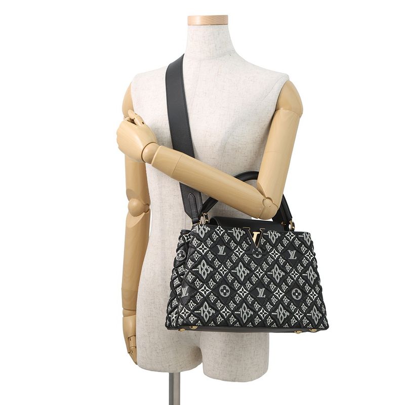 Louis Vuitton Handbag Calf Leather Capucines MM Noir Black
