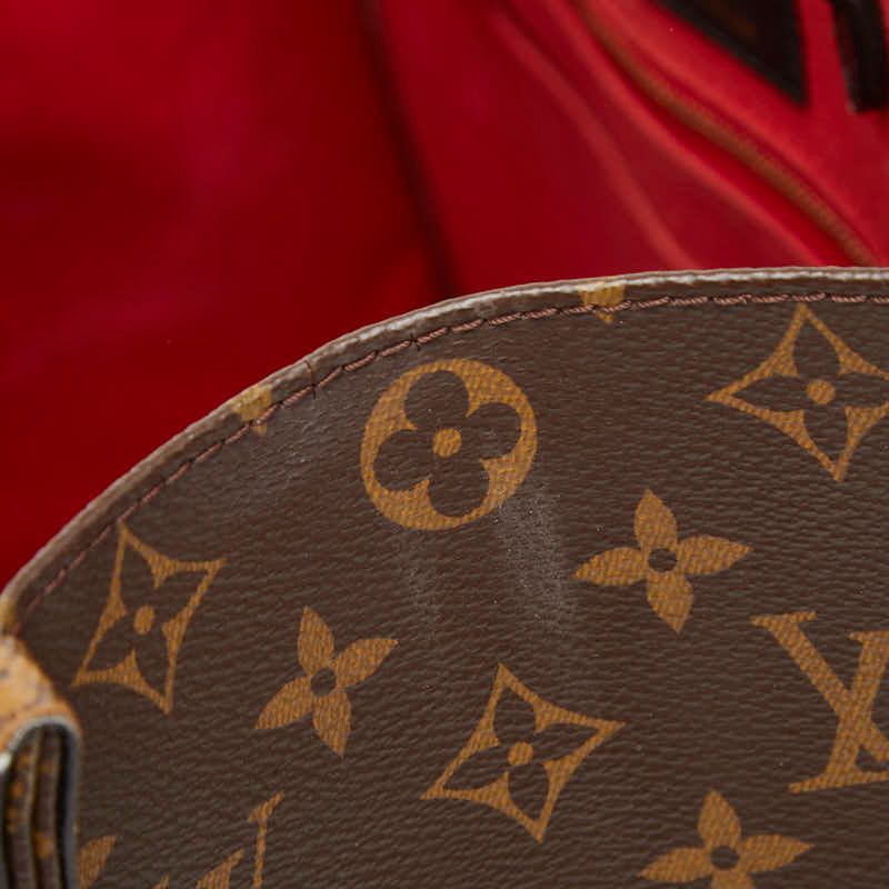 Louis Vuitton Monogram Giant Reverse on the Go MM Shoulder Bag