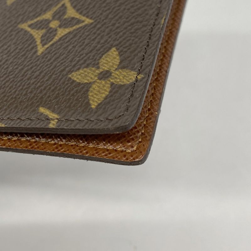 Louis Vuitton Passport Case Monogram Couverture Brown