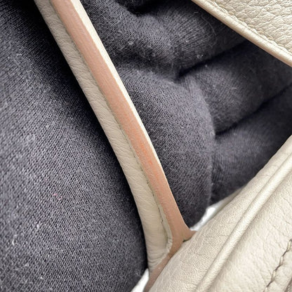 Hermes Lindy 26 Beton Silver Taurillon Clemence 2-Way Handbag