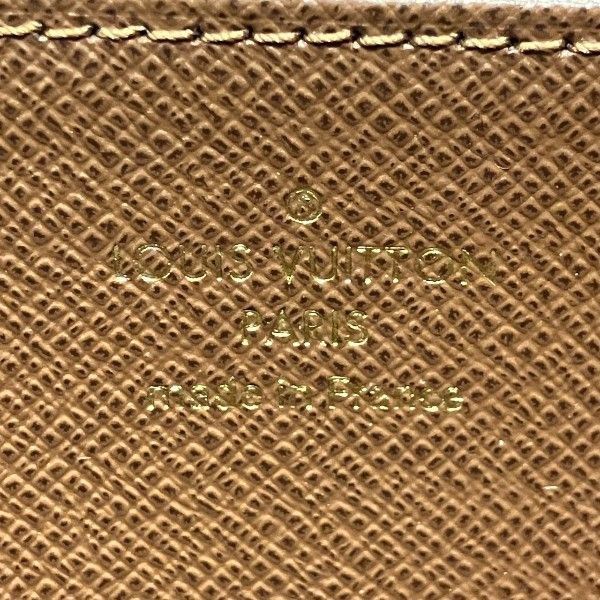 Louis Vuitton Monogram Zippy Wallet
