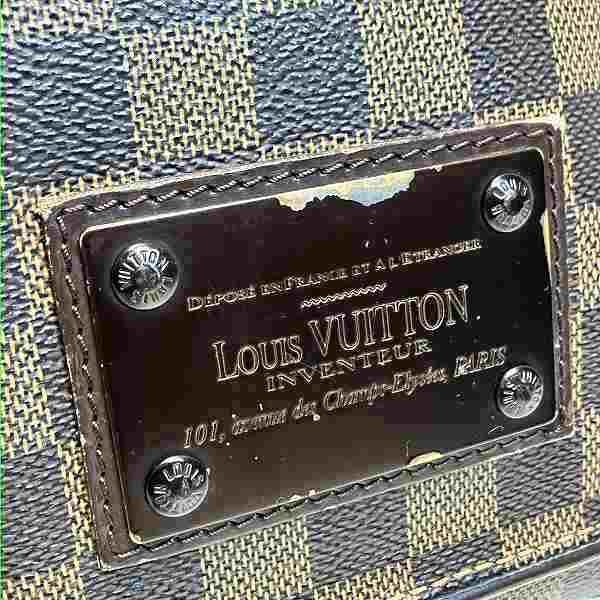 Louis Vuitton Damier Brooklyn PM Shoulder Bag