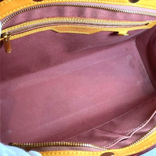 Louis Vuitton Vernis MM Shoulder Bag