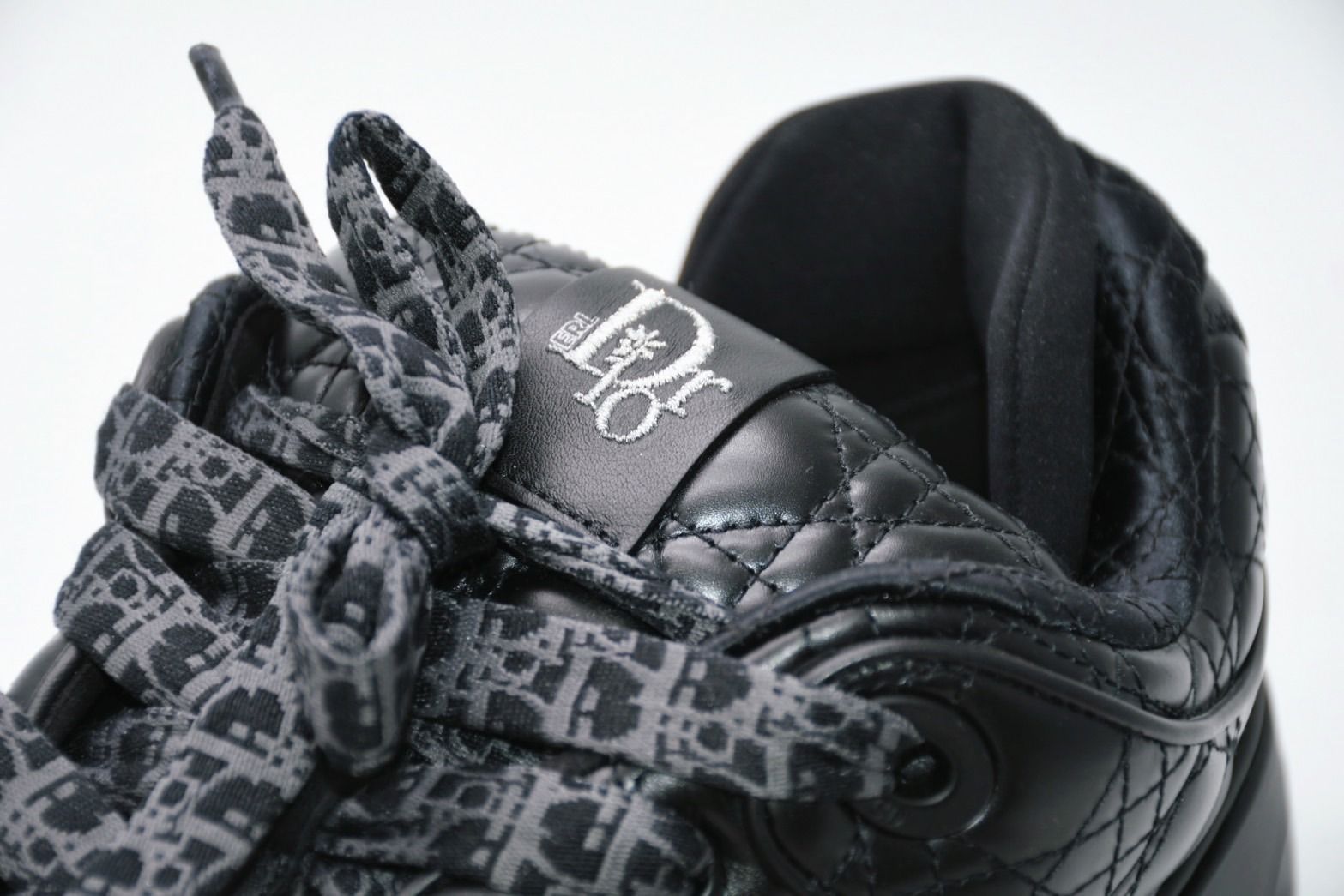 Dior Erl Skater Sneakers Cannage Calfskin — view 4