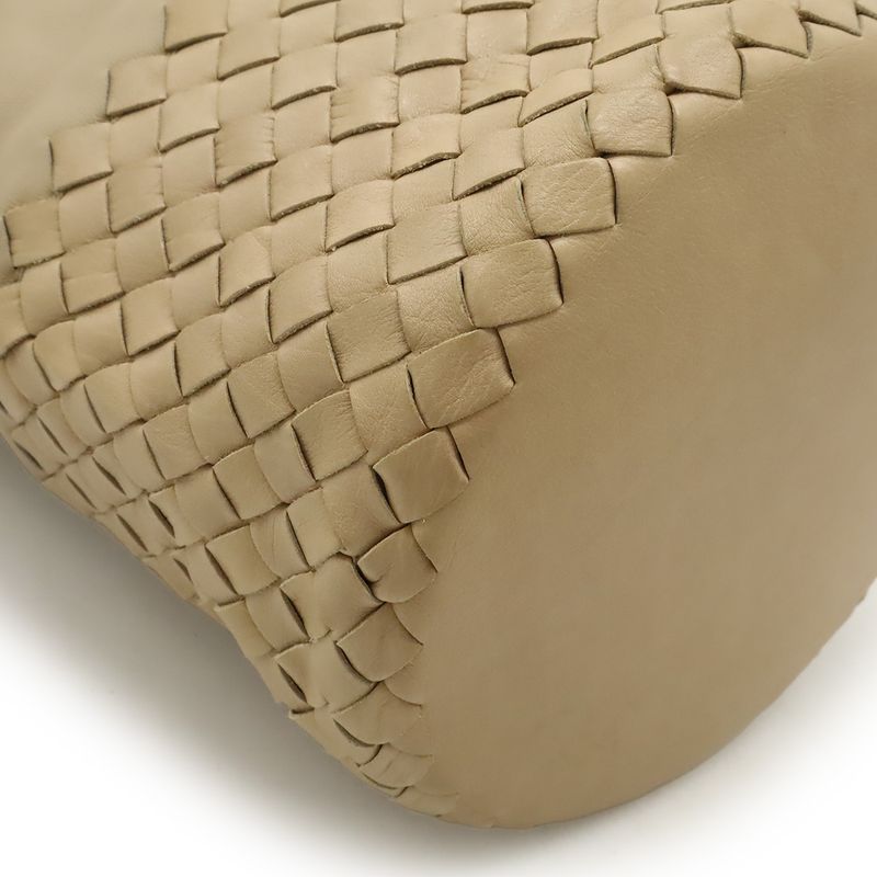 Bottega Veneta Intrecciato Shoulder Bag Crossbody Drawstring Leather Beige