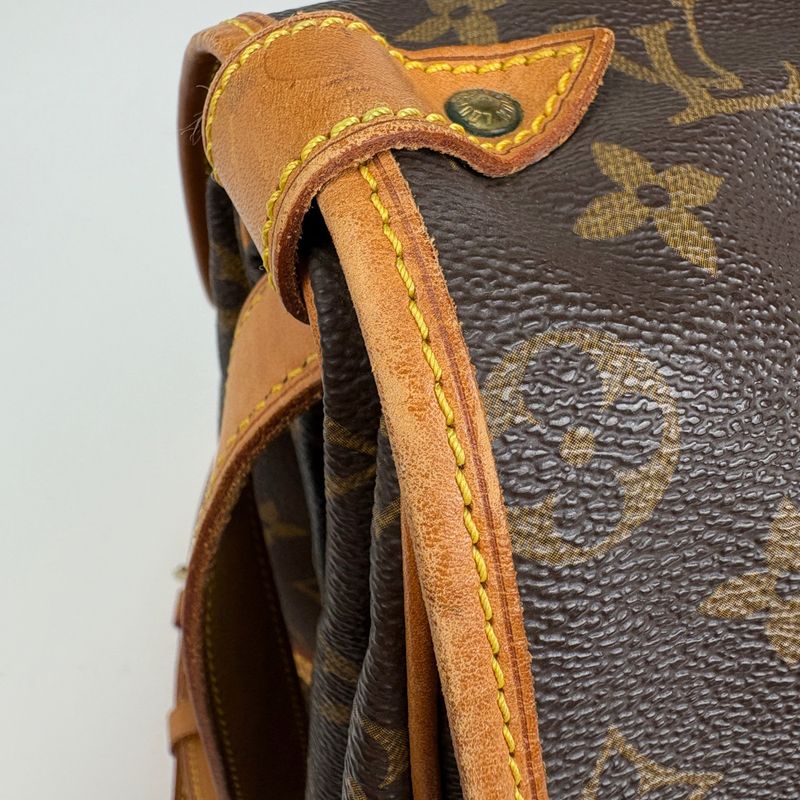 Louis Vuitton Saumur 35 Crossbody Shoulder Bag Monogram Brown