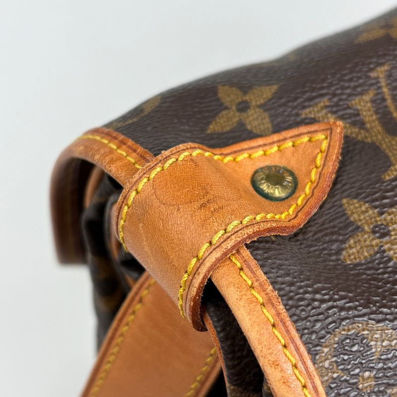 Louis Vuitton Saumur 35 Crossbody Shoulder Bag Monogram Brown