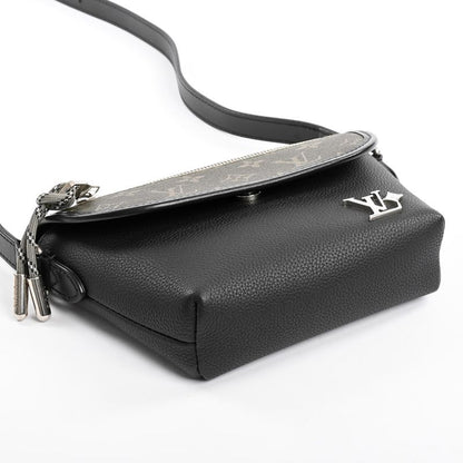 Louis Vuitton Shoulder Bag Pulse