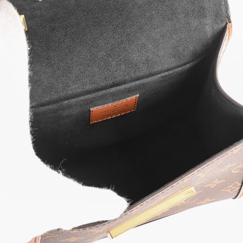Louis Vuitton Handbag Dauphine Capital