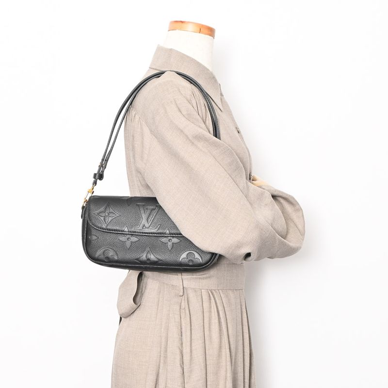 Louis Vuitton Shoulder Bag Wallet on Chain Ivy