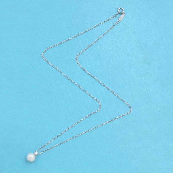Tiffany & Co. Signature Pearl Diamond Necklace Akoya