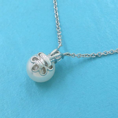 Tiffany & Co. Signature Pearl Diamond Necklace Akoya