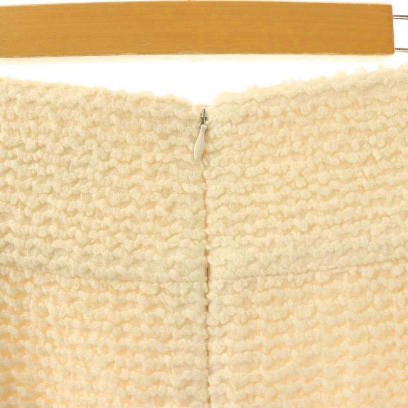 Chanel Tweed Coco Button Wrap Design Skirt Knee Length Silk Blend 36 Ivory