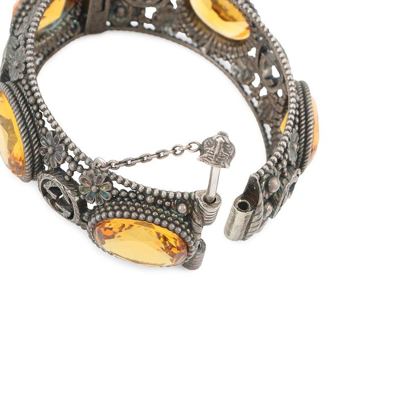 Gucci Bracelet Interlocking Flower Bangle 17 Stone Cat Head