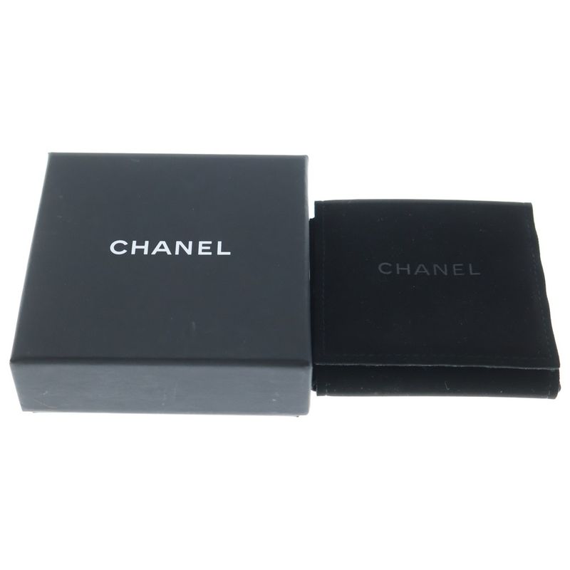 Chanel CC Logo Quilted Bag Brooch White Gold