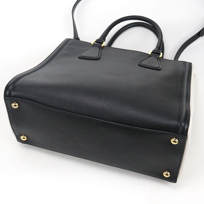 Prada 2-Way Galleria Tote Leather Black