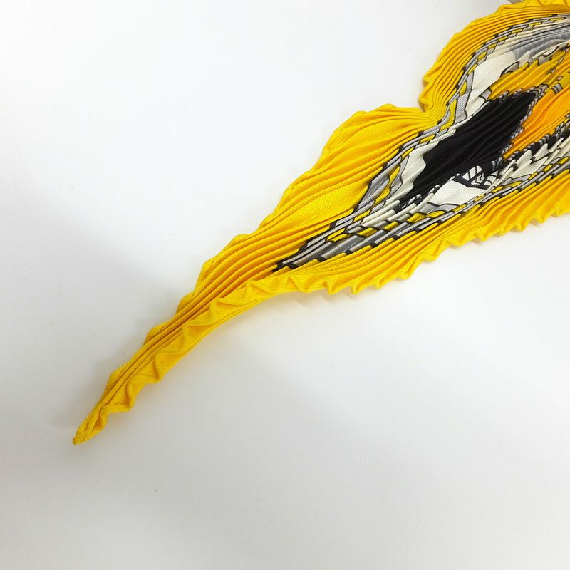 Hermes Carre Plisee Yellow Silk Pliss Scarf
