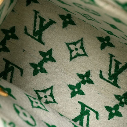 Louis Vuitton Handbag on the Go PM