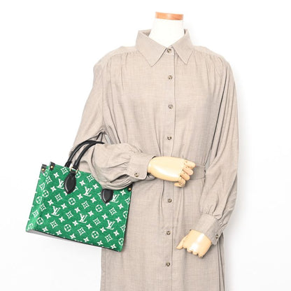 Louis Vuitton Handbag on the Go PM