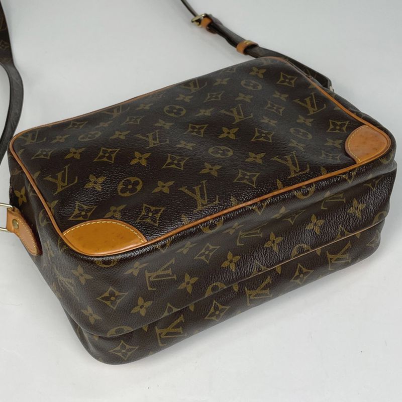 Louis Vuitton Nile Crossbody Shoulder Bag Monogram Brown