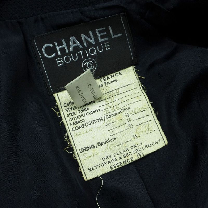 Chanel Vintage Tweed Camellia Button Cropped Jacket 38 M Navy