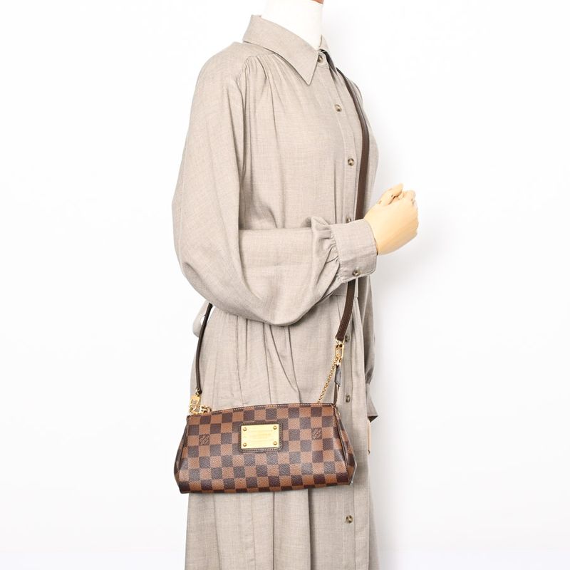 Louis Vuitton Shoulder Bag Brown