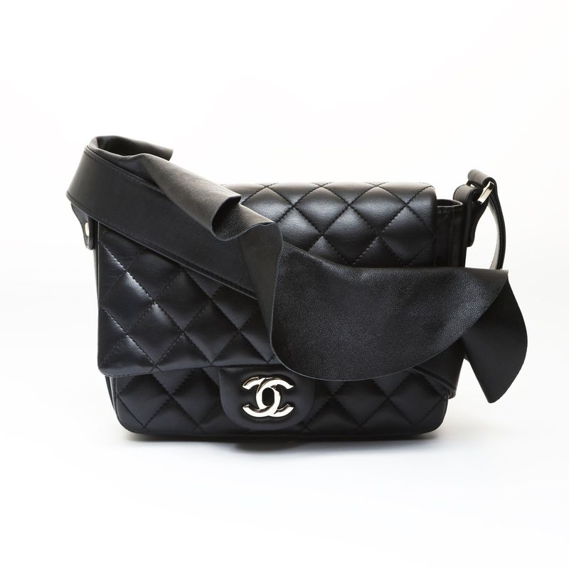 Chanel Shoulder Bag Frill Quilted Gold
