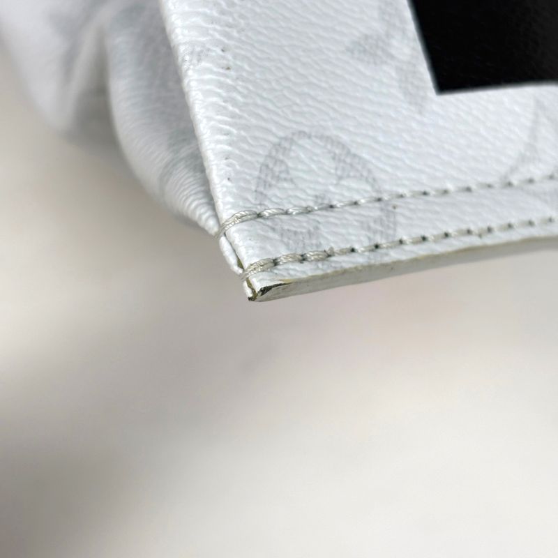Louis Vuitton Flat Vertical Tote Monogram White 2-Way Shoulder Bag
