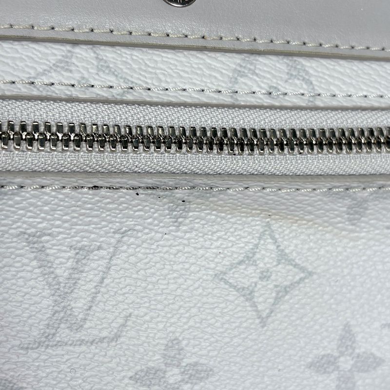 Louis Vuitton Flat Vertical Tote Monogram White 2-Way Shoulder Bag