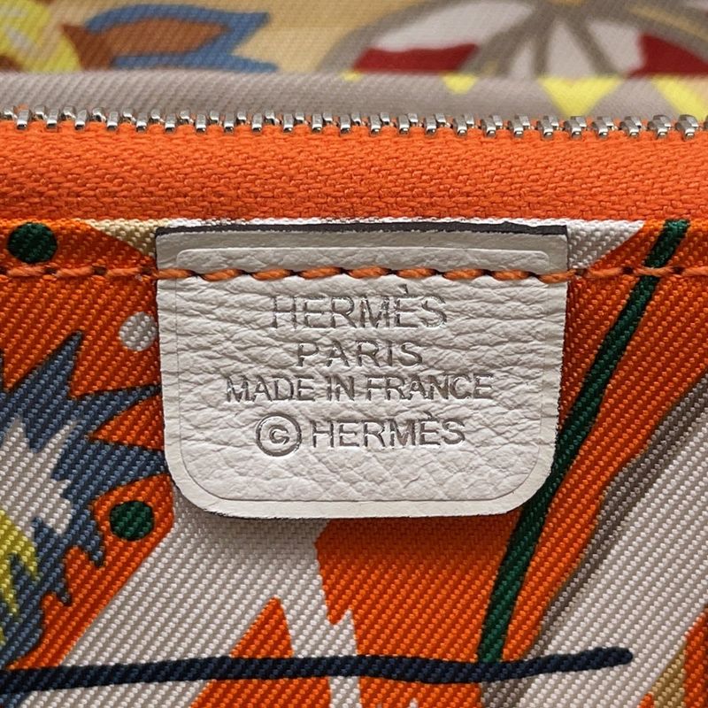 Hermes Wallet Azap Long Silk in New White Silver