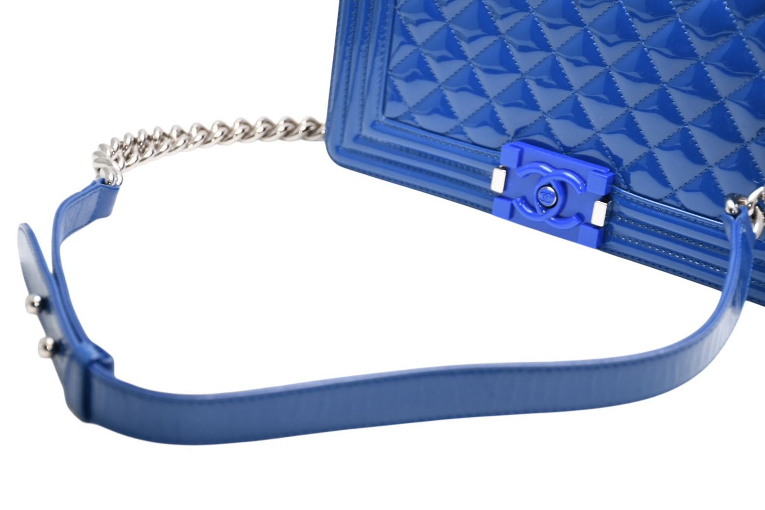 Chanel Boy Chain Shoulder Bag Patent Leather CC Logo Silver — view 6