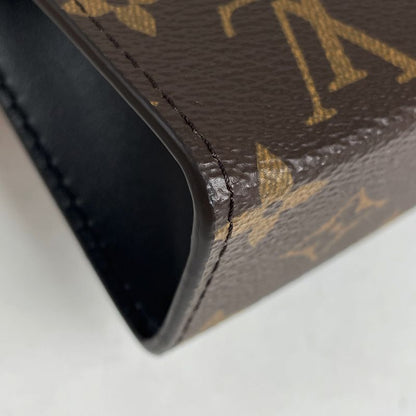 Louis Vuitton Gaston Wearable Wallet 2-Way Shoulder Bag Second Monogram